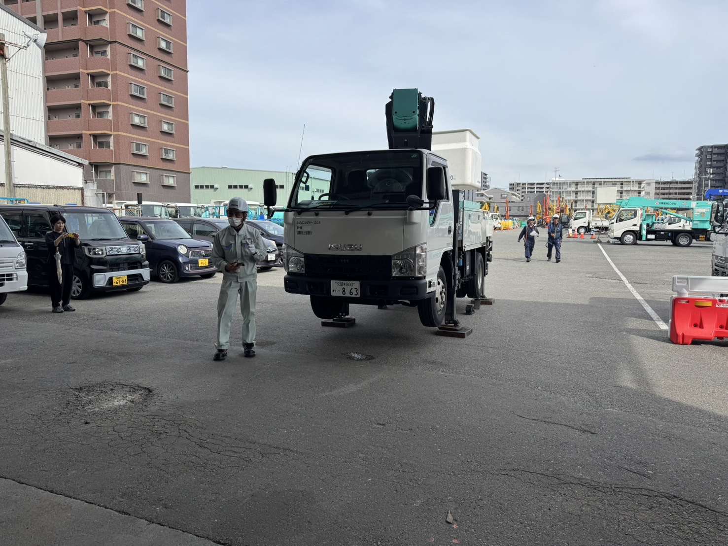 高所作業車